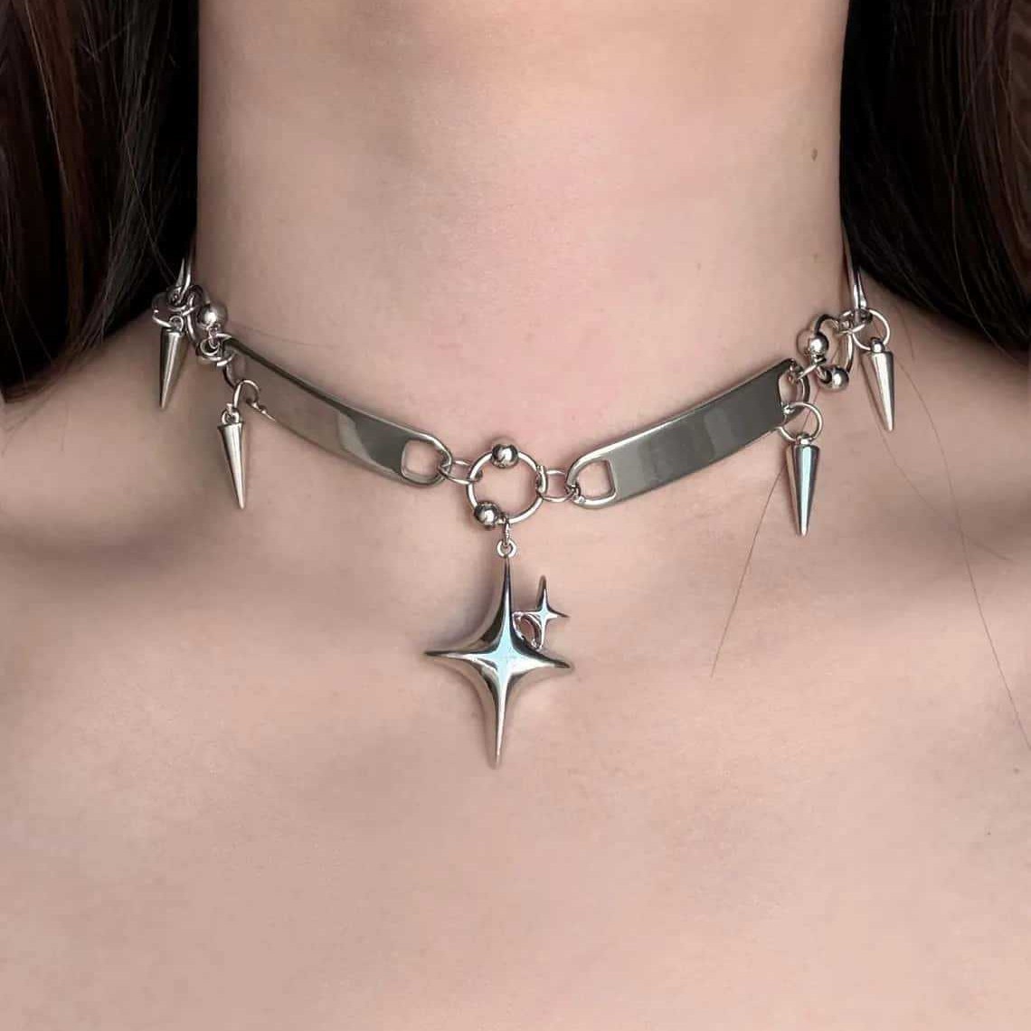 Punk Star Riveted Choker,Rock  - Daith Heart Ring review and price